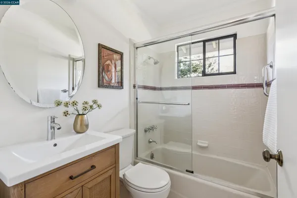 $1,849,000 | 284 Scofield Drive, Moraga, CA 94556