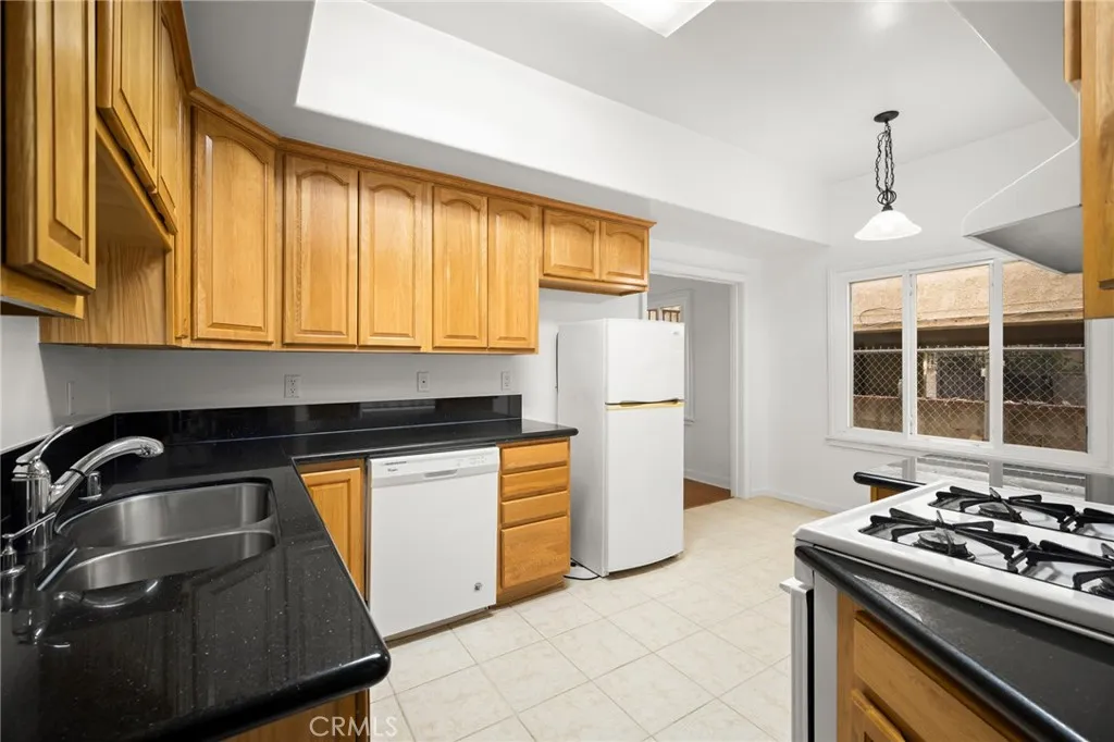 218 East Windsor Road, Unit 1 Glendale, CA 91205 - Photo 10 of 16
