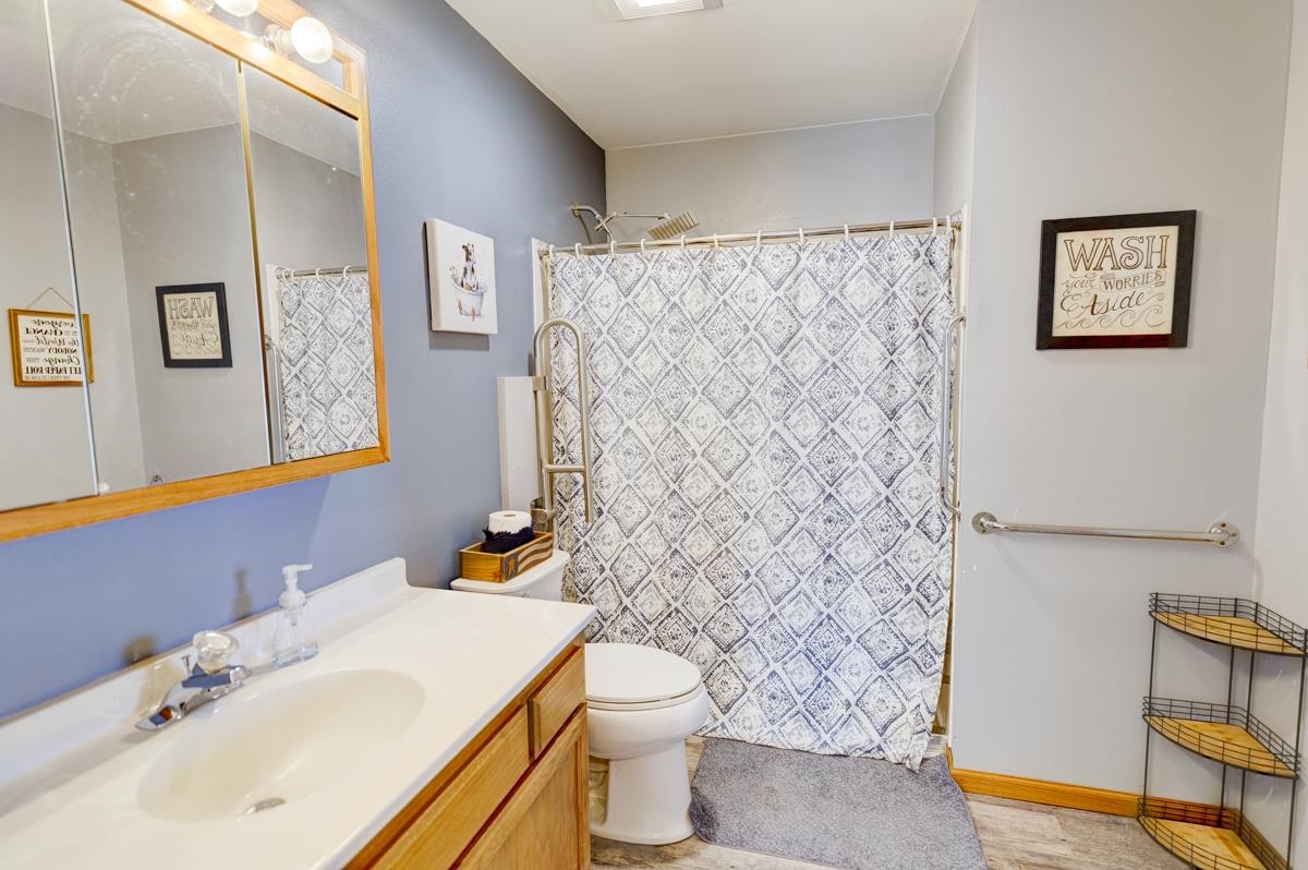 403 Hanson Road Stoughton, WI 53589 - Photo 11 of 30