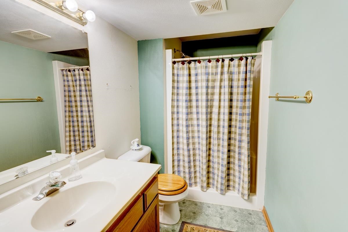 403 Hanson Road Stoughton, WI 53589 - Photo 20 of 30