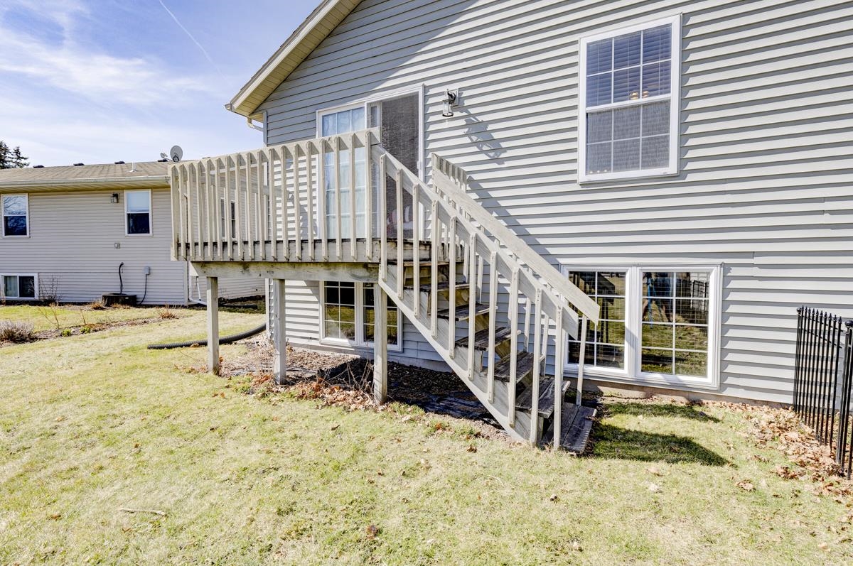 403 Hanson Road Stoughton, WI 53589 - Photo 26 of 30