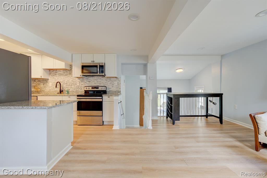 1269 Rochester Road Leonard, MI 48367 - Photo 9 of 53 Gallery Image 9
