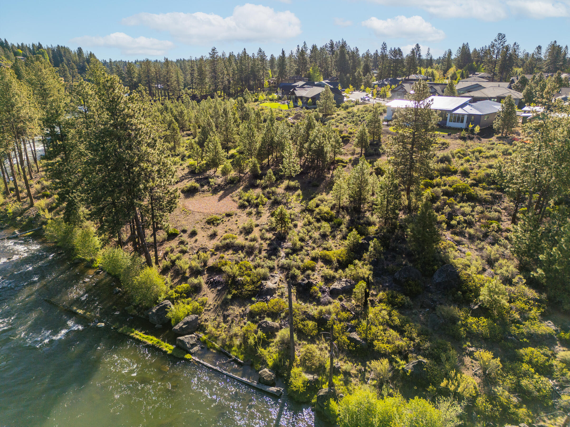 60893 River Rim Drive Bend, OR 97702 - Photo 2 of 70 1.3