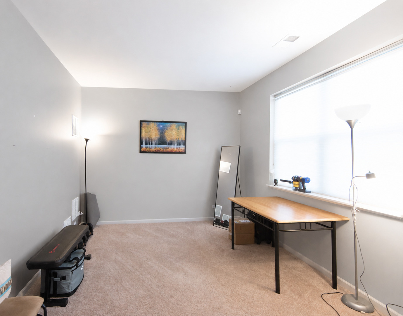263 Aspen Pointe Road Vernon Hills, IL 60061 - Photo 15 of 16 a room with a table and chairs