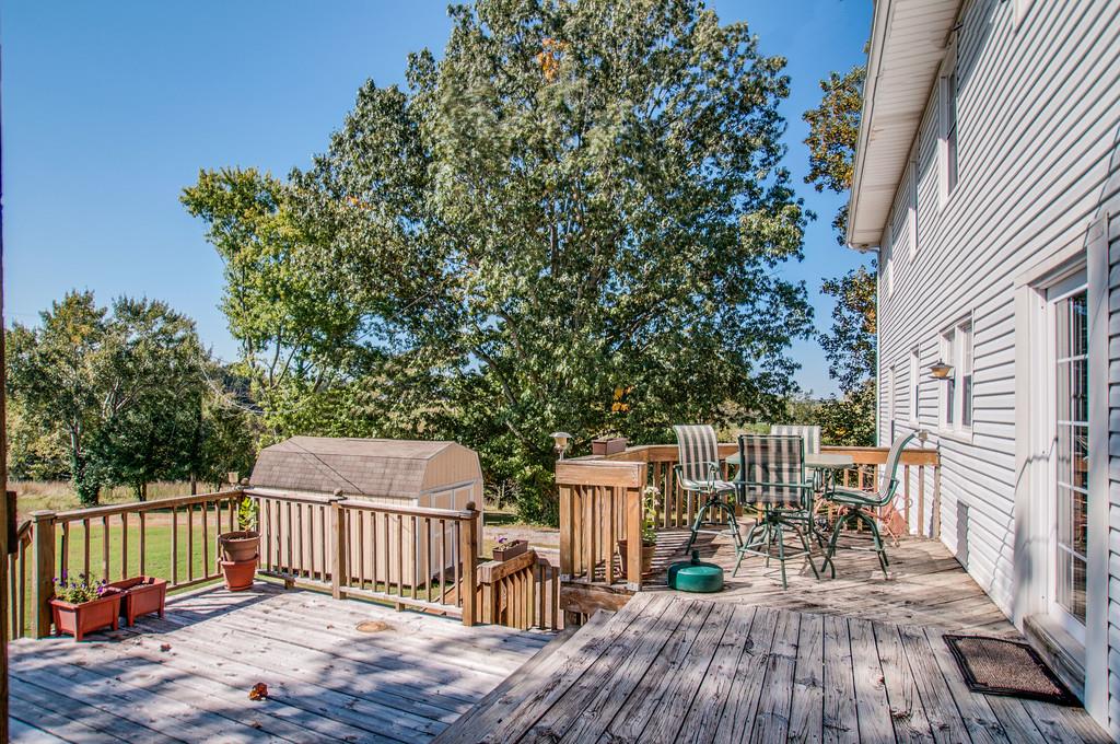 2052 Ridgecrest Circle Dickson, TN 37055 - Photo 27 of 30 16x10 out building close to the deck.