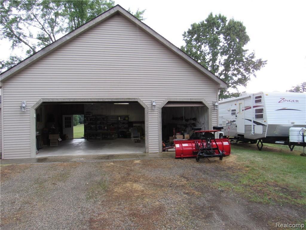 4194 Rural Street Waterford, MI 48329 - Photo 27 of 33 IMG_1218.JPG