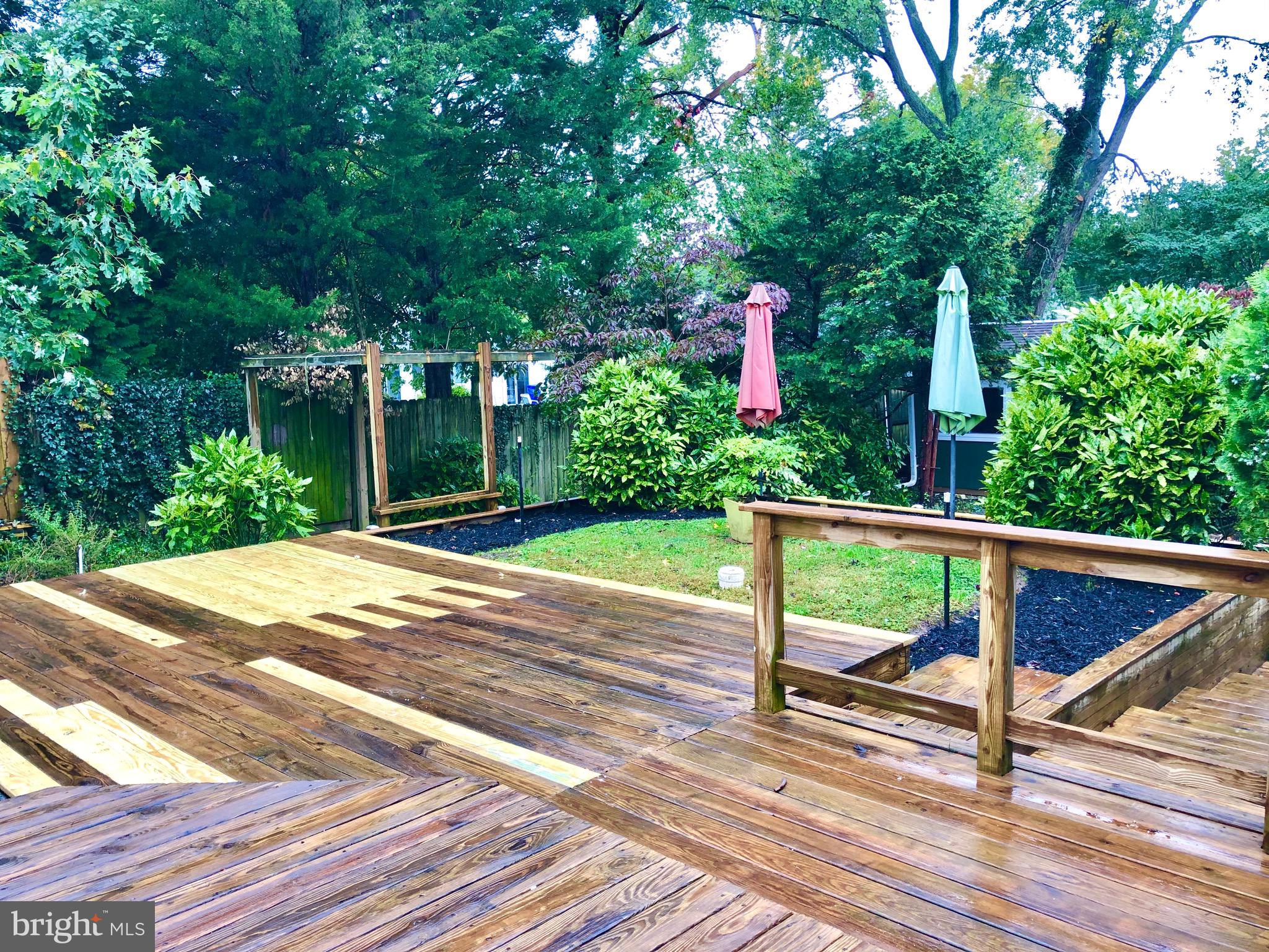 2928 Chestnut Road Edgewater, MD 21037 - Photo 23 of 24 Multi level deck