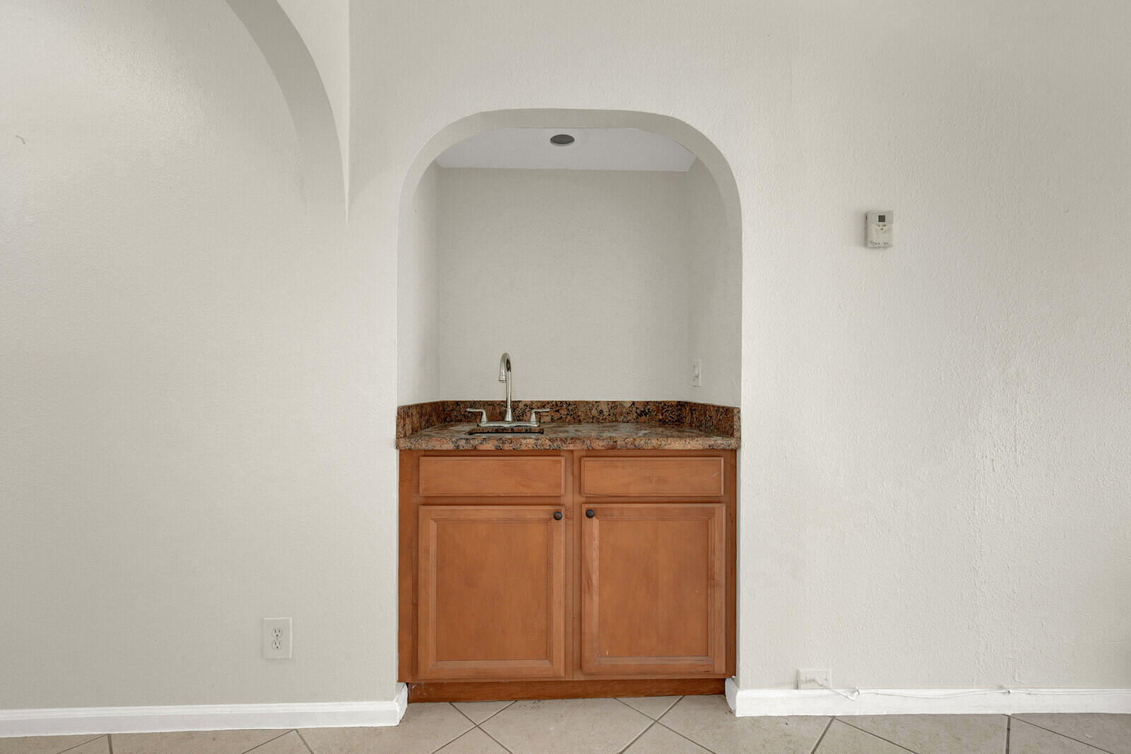 6371 Toulon Drive Boca Raton, FL 33433 - Photo 10 of 33 Wet Bar