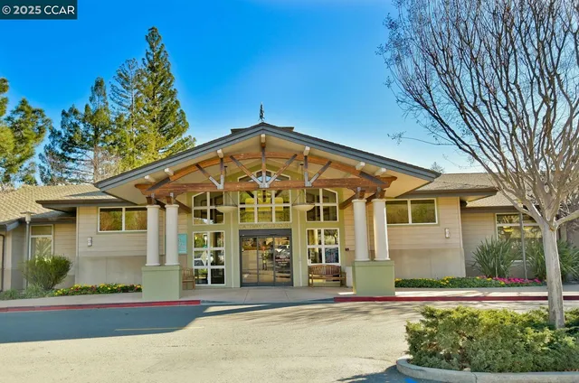 $295,000 | 1501 Skycrest Drive, Unit 3, Walnut Creek, CA 94595