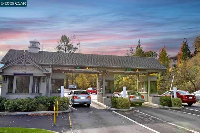 $295,000 | 1501 Skycrest Drive, Unit 3, Walnut Creek, CA 94595