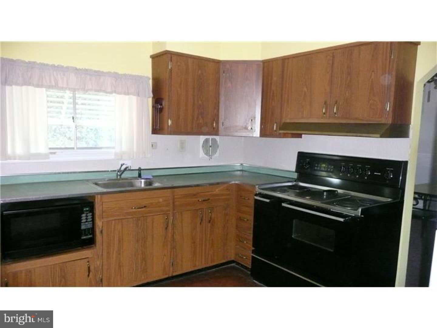 150 West Chelton Road Brookhaven, PA 19015 - Photo 3 of 16 Gallery Image 3