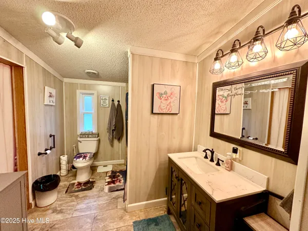 $190,000 | 1708 Highway 17, New Bern, NC 28560