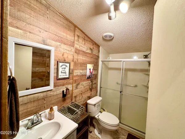 $190,000 | 1708 Highway 17, New Bern, NC 28560