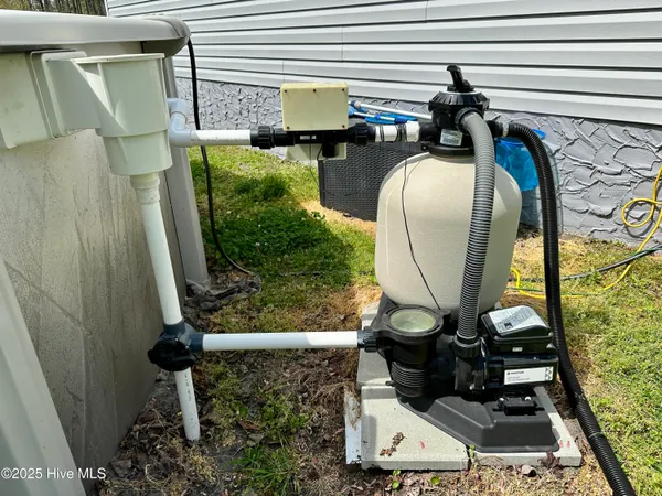 $190,000 | 1708 Highway 17, New Bern, NC 28560