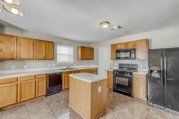 $1,820 | 8010 Suffield Glen Lane, Humble, TX 77338