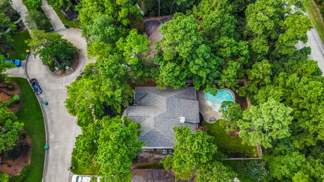 $677,000 | 170 Linton Downs Place, The Woodlands, TX 77382