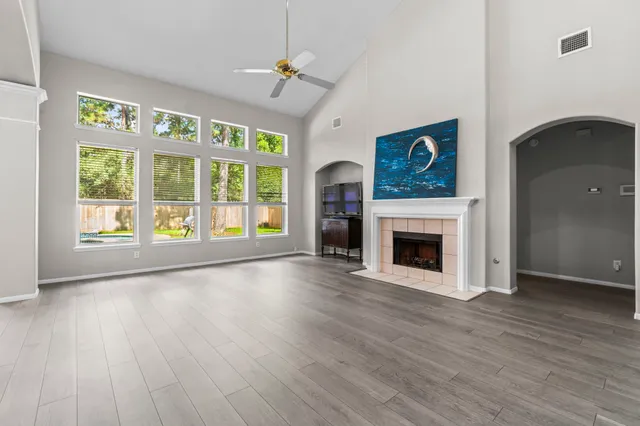 $677,000 | 170 Linton Downs Place, The Woodlands, TX 77382