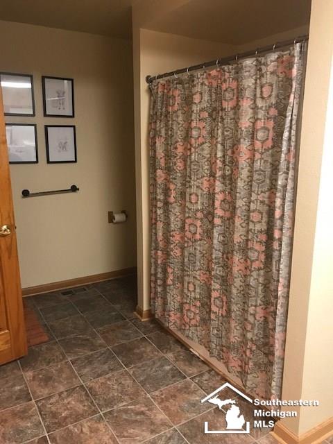 1460 Samaria Road Temperance, MI 48182 - Photo 11 of 29 31388161-10.JPG
