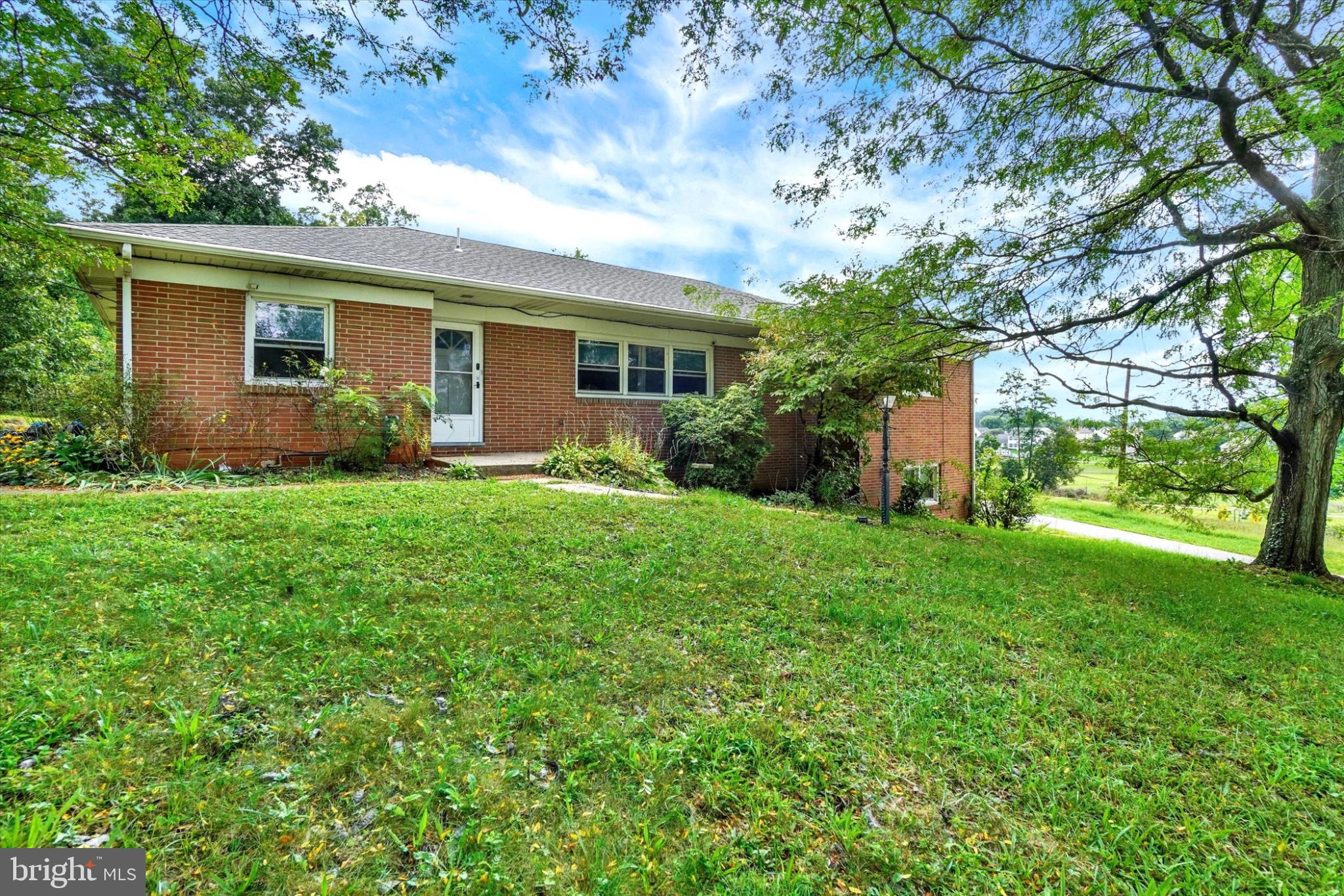 1345 Windsor Road Red Lion, PA 17356 - Photo 2 of 24 Gallery Image 2
