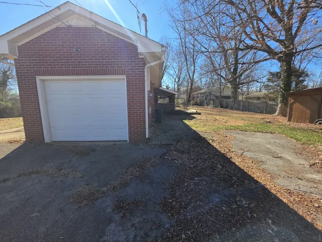 $309,000 | 2001 Lacy Lane, Maryville, TN 37801