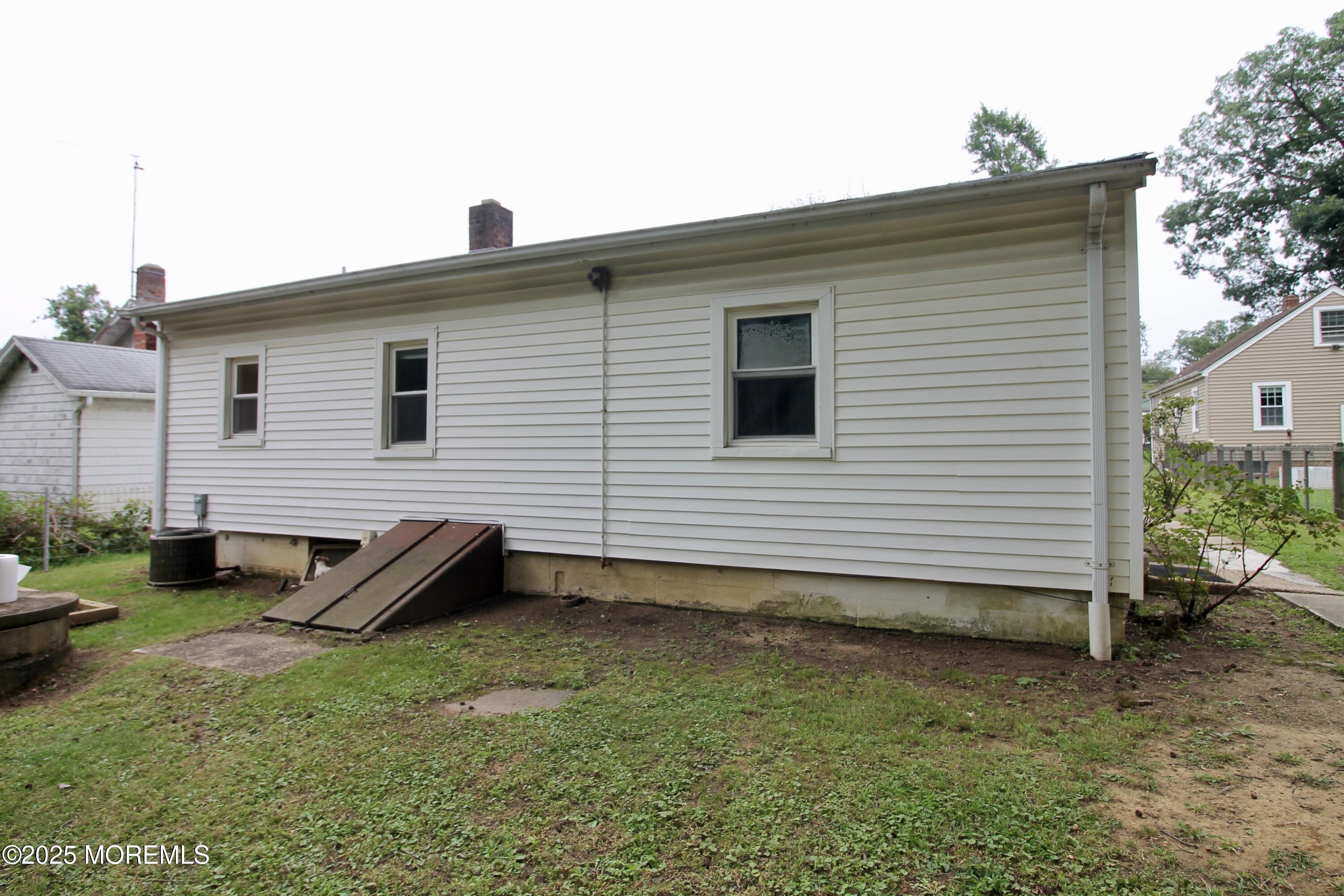 33 Weaverville Road Freehold, NJ 07728 - Photo 23 of 26 935D9B81-CCA8-43EC-8F16-BA3E4181B5BC_1_2