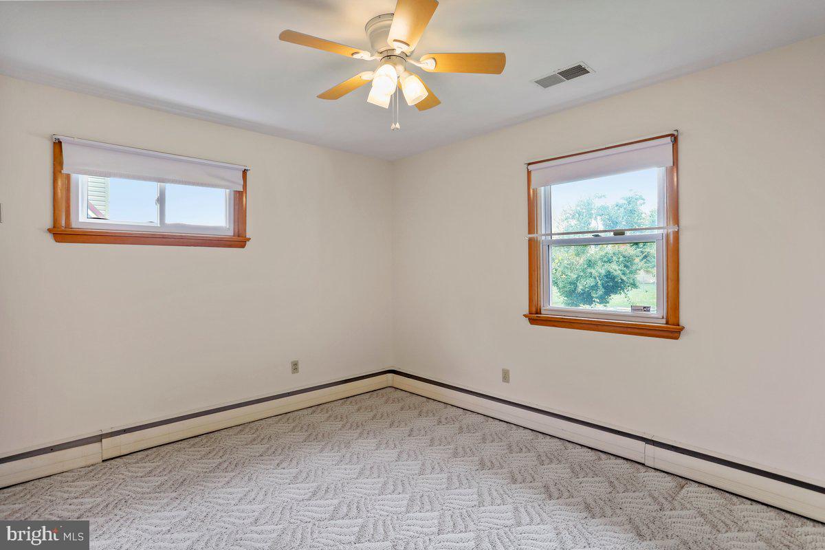 13506 Spriggs Road Hagerstown, MD 21742 - Photo 23 of 43 Bedroom