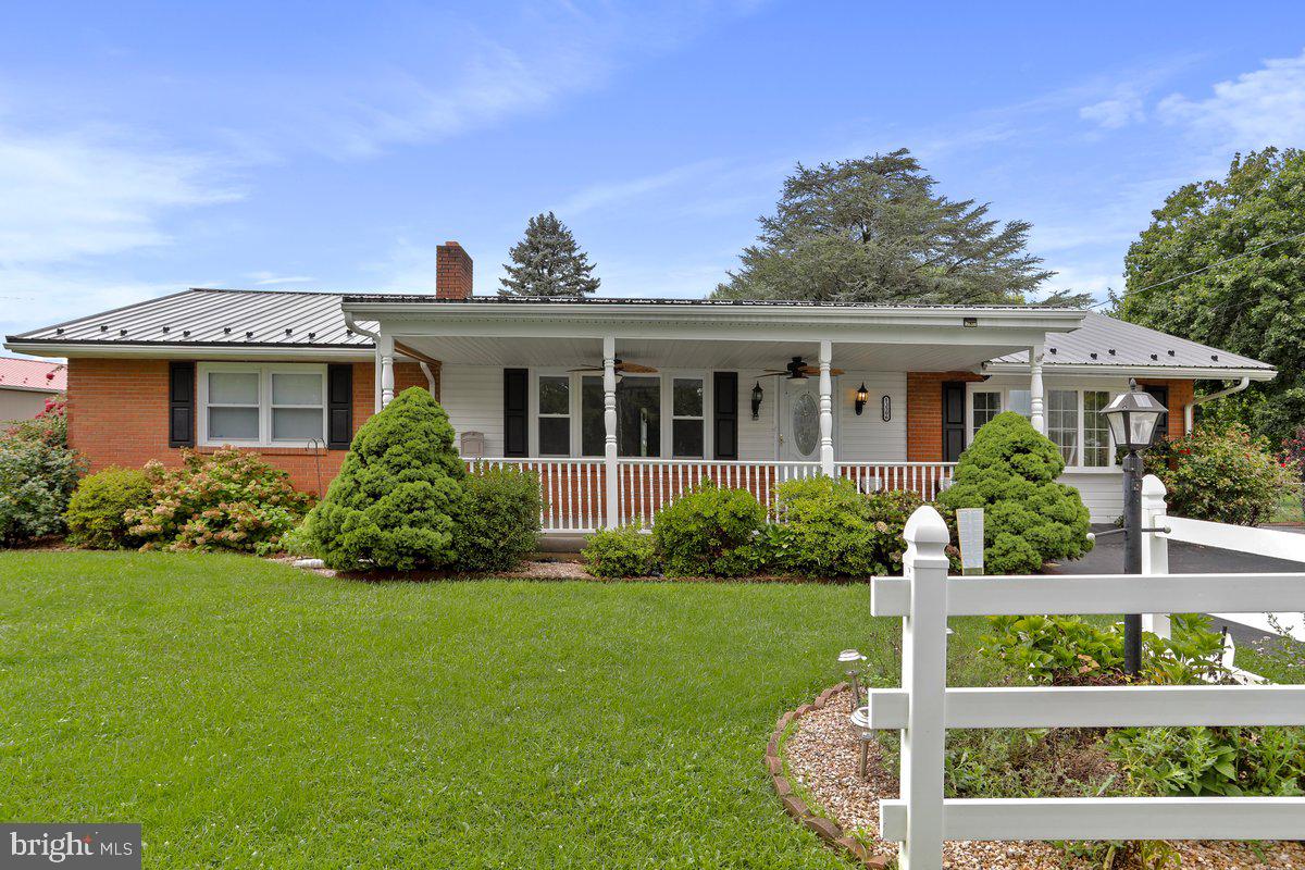 13506 Spriggs Road Hagerstown, MD 21742 - Photo 4 of 43 Front