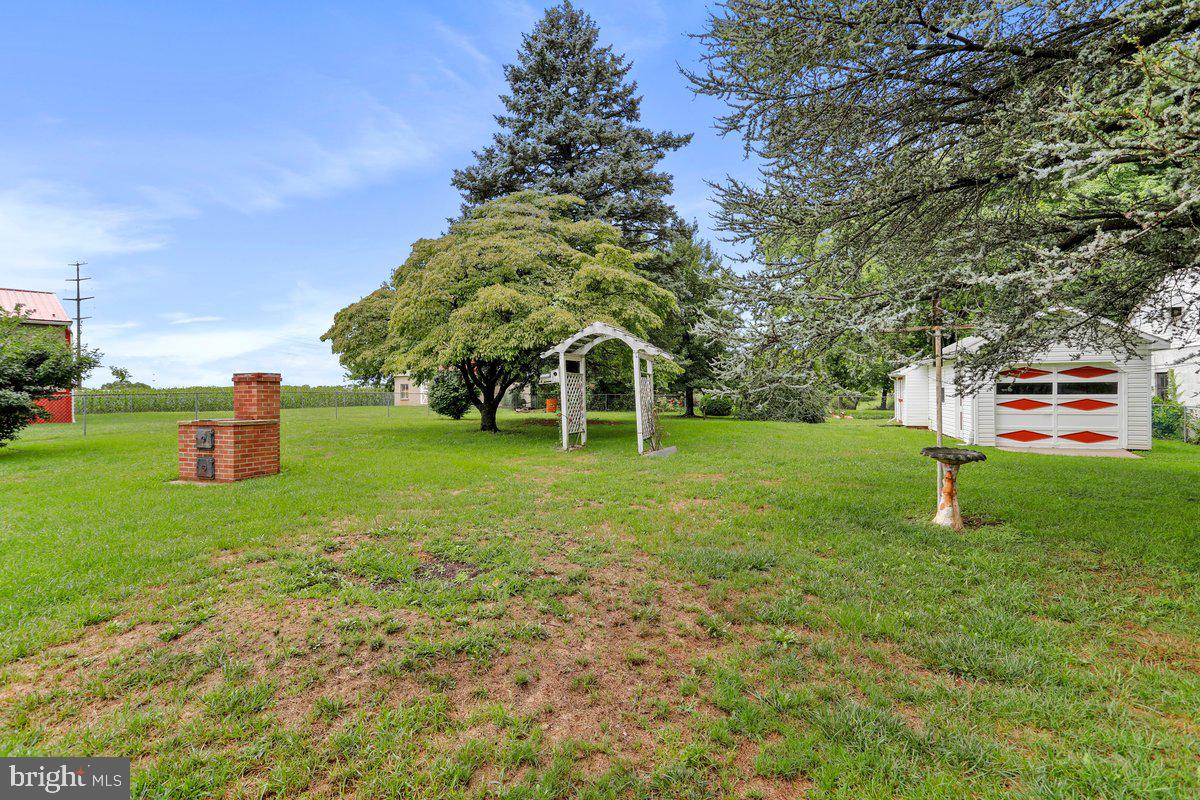 13506 Spriggs Road Hagerstown, MD 21742 - Photo 42 of 43 Back yard
