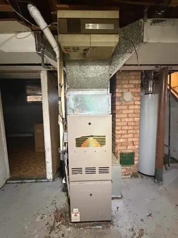 a bathroom with a toilet