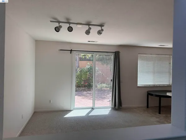 $4,400 | 5168 Academy Road, Concord, CA 94521