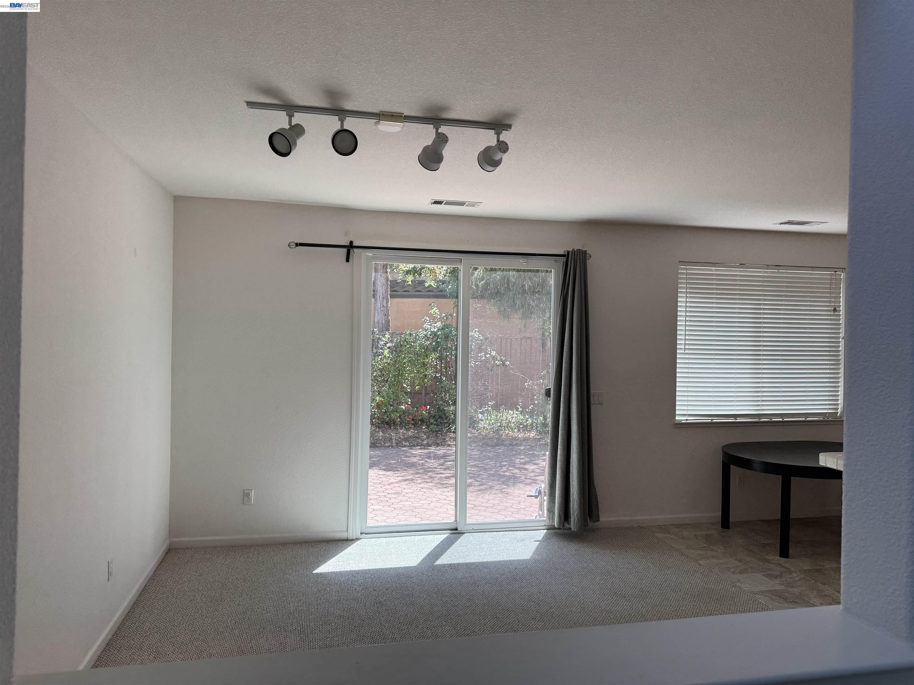 5168 Academy Road Concord, CA 94521 - Photo 3 of 12