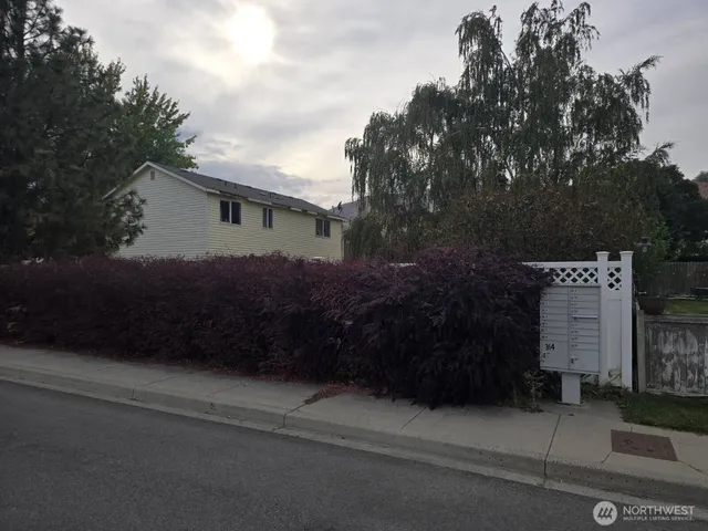 $429,900 | 1908 Mulberry Lane, Wenatchee, WA 98801