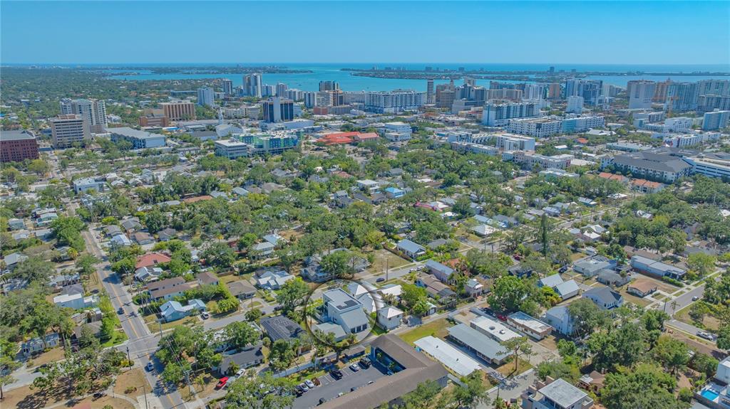 1755 7th Street Sarasota, FL 34236 - Photo 5 of 94