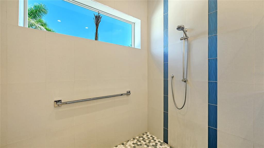 1755 7th Street Sarasota, FL 34236 - Photo 66 of 94