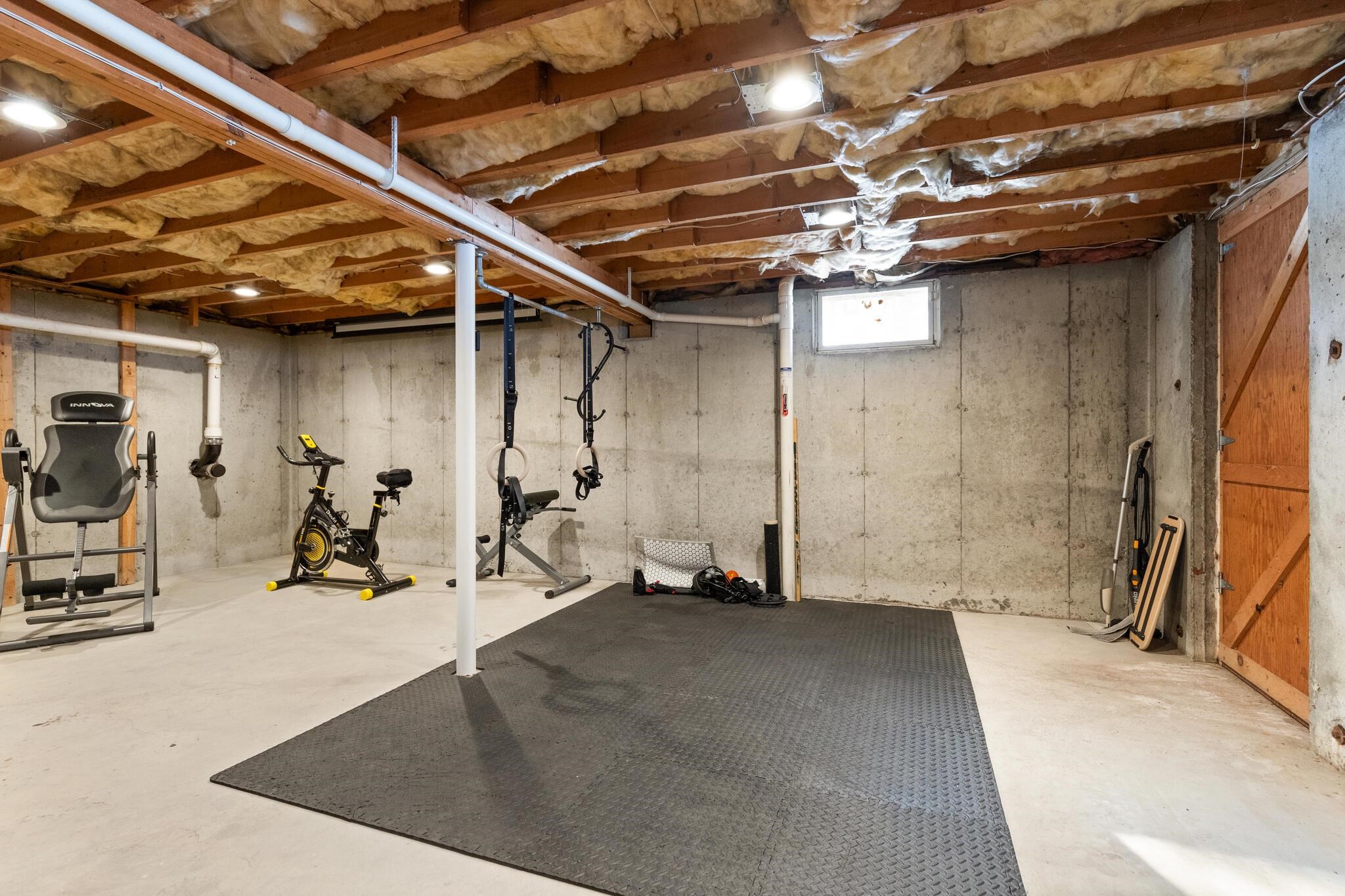 3 Christopher Lane Pelham, NH 03076 - Photo 23 of 31