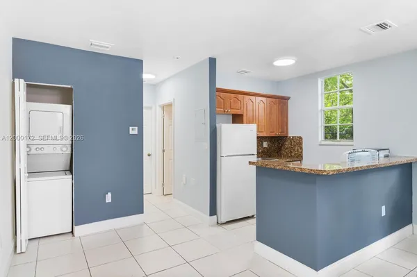 $2,200 | 536 Northeast 62nd Street, Unit 1, Miami, FL 33138