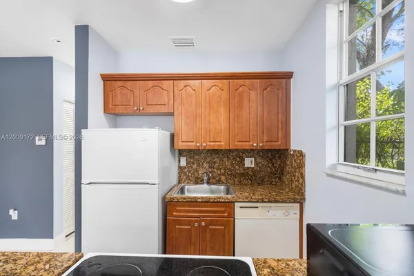 $2,200 | 536 Northeast 62nd Street, Unit 1, Miami, FL 33138