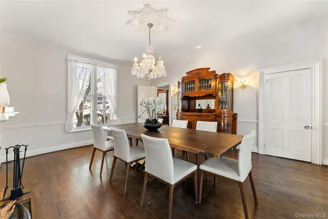 $2,395,000 | 11 Rectory Lane, Scarsdale, NY 10583