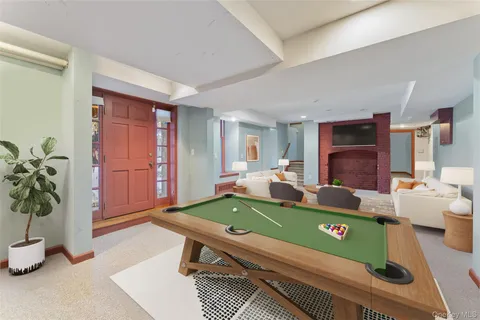 $2,395,000 | 11 Rectory Lane, Scarsdale, NY 10583