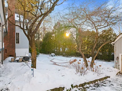 $2,395,000 | 11 Rectory Lane, Scarsdale, NY 10583