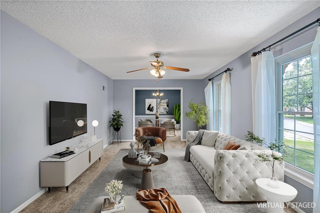 6705 Northwest Mirror Lake Terrace Parkville, MO 64152 - Photo 4 of 31