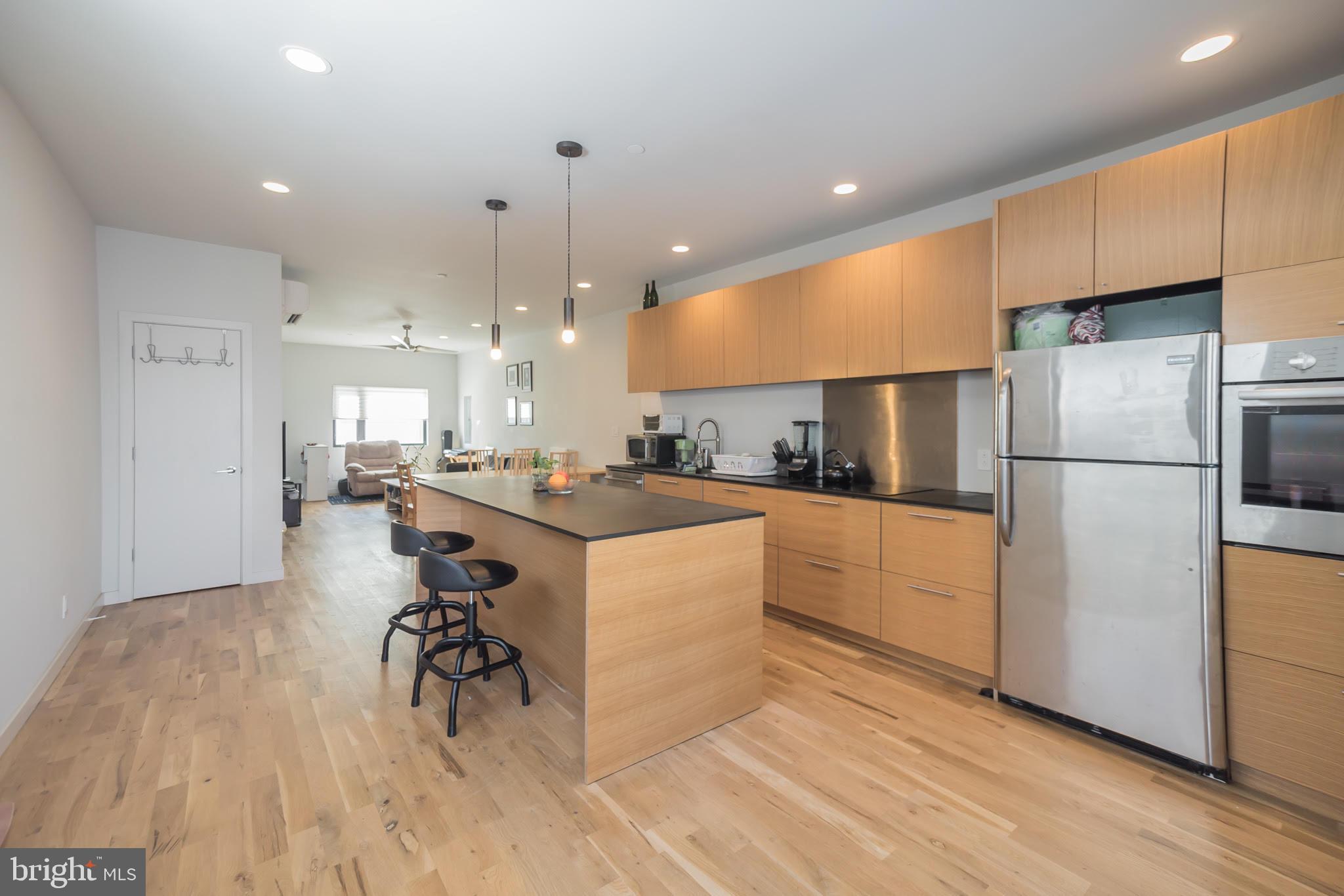 439 Moyer Street Philadelphia, PA 19125 - Photo 3 of 29