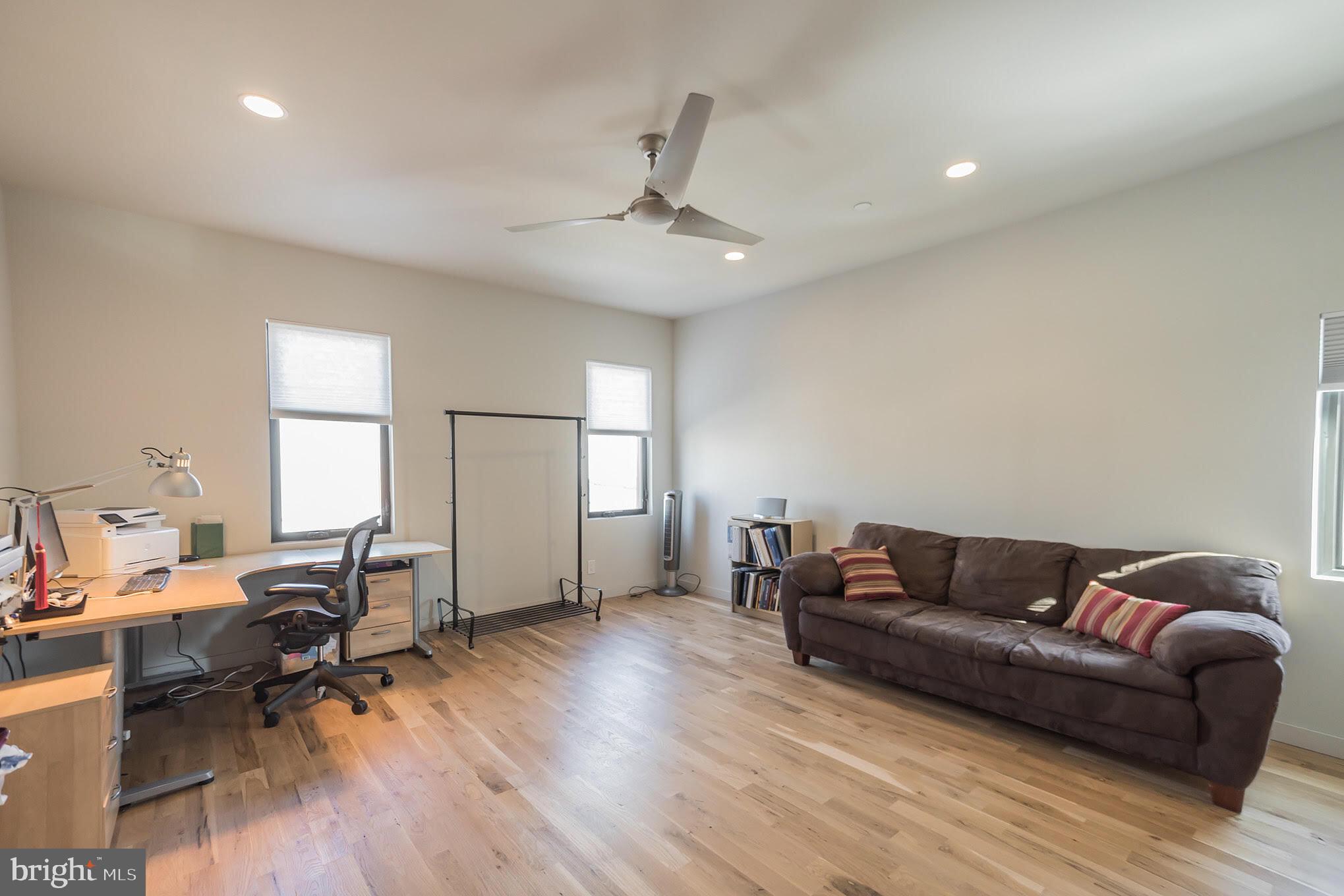 439 Moyer Street Philadelphia, PA 19125 - Photo 8 of 29