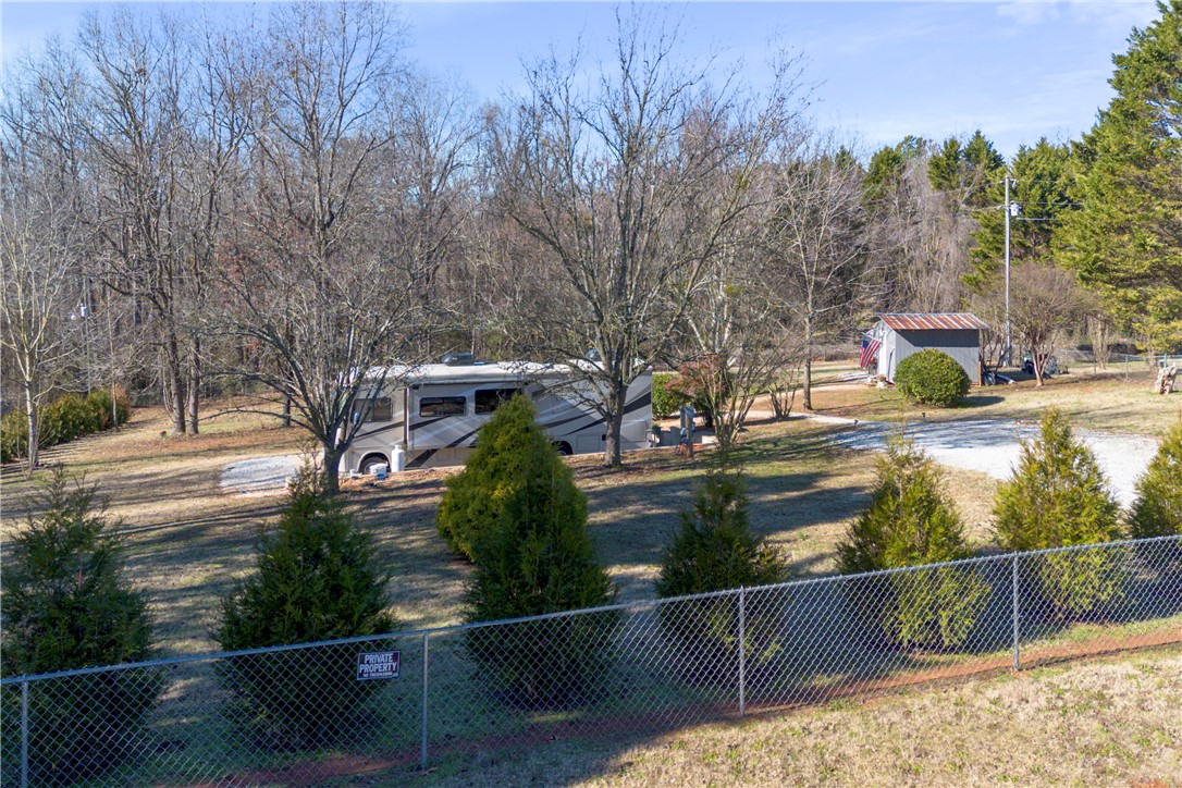 477 Wilderness Road Fair Play, SC 29643 - Photo 25 of 27 Gallery Image 25