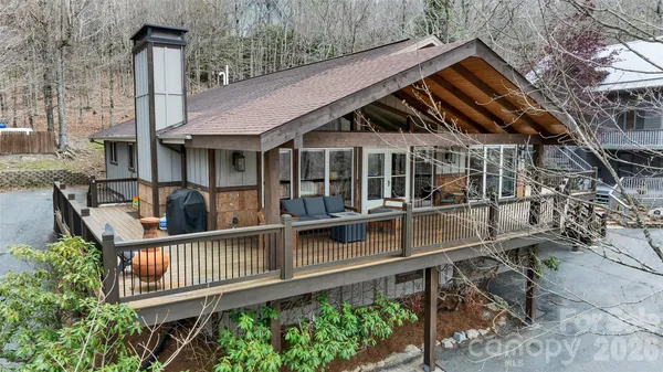 $849,900 | 202 Tamarack Road, Beech Mountain, NC 28604