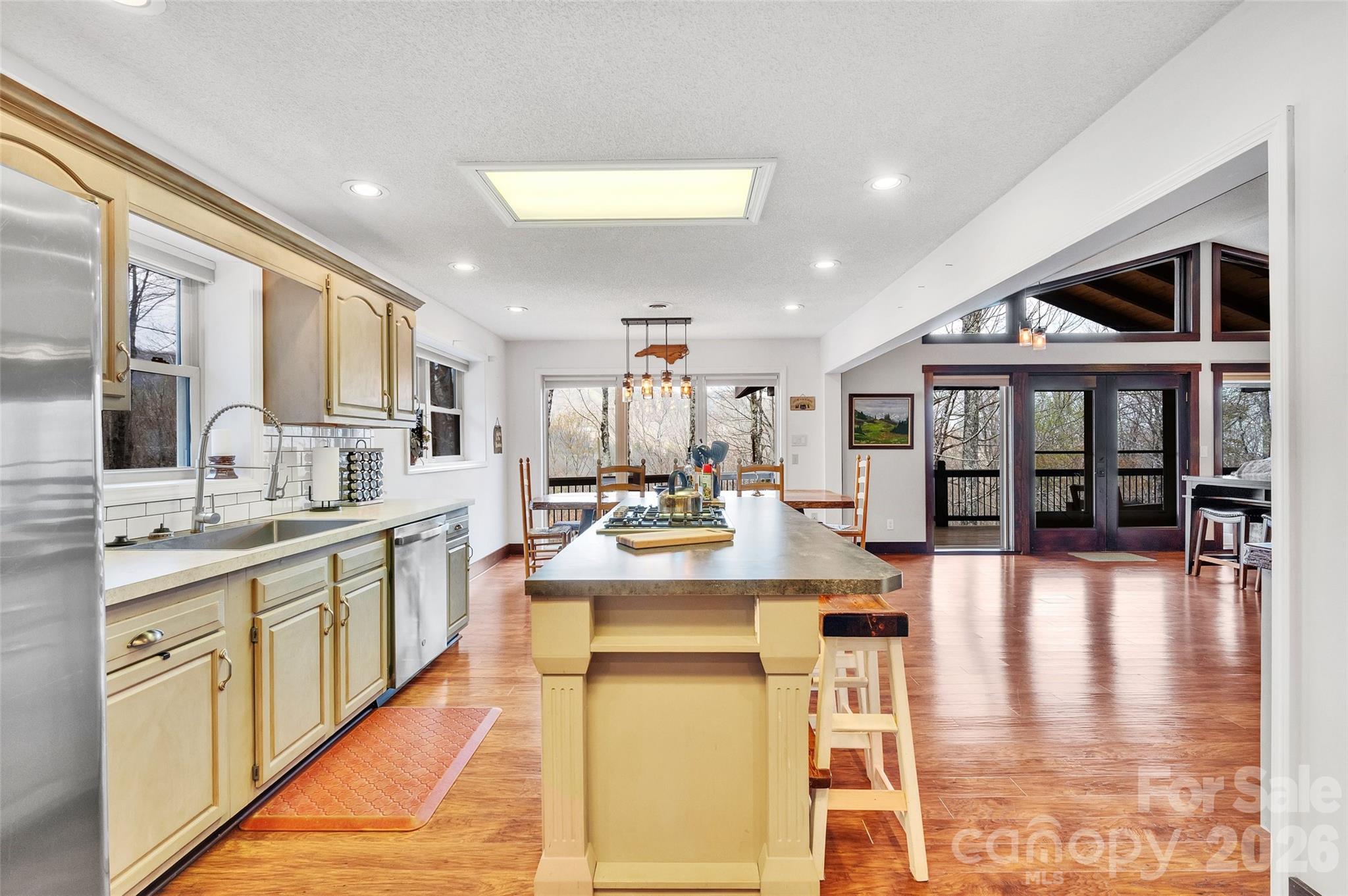 202 Tamarack Road Beech Mountain, NC 28604 - Photo 10 of 47