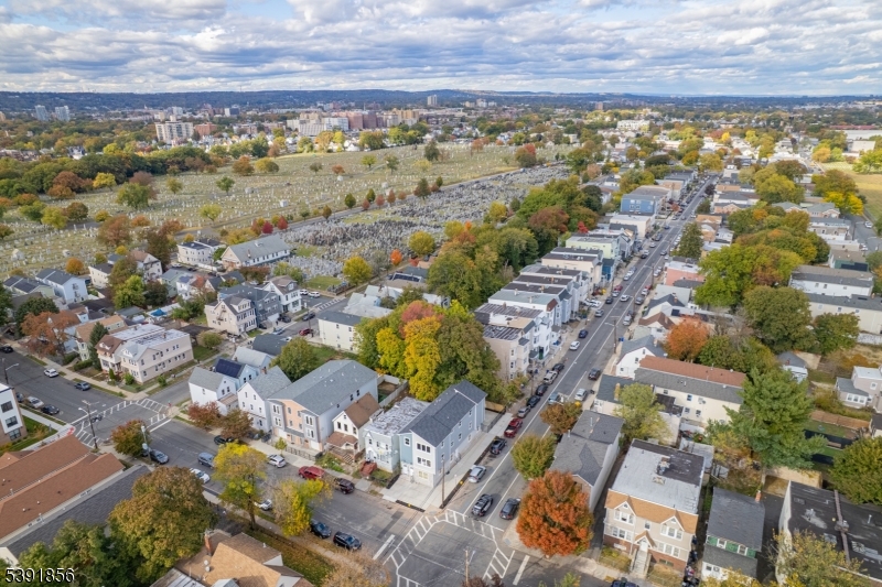 543 13th Avenue Newark, NJ 07103 - Photo 34 of 38 an aerial view of residential building with green space