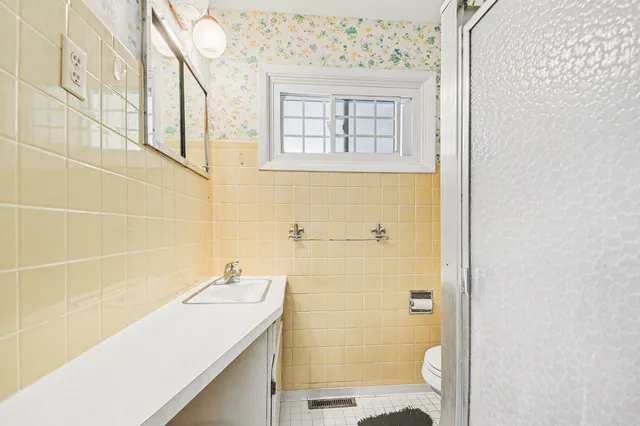 $175,000 | 17 South 10th Street, Niles, MI 49120