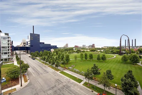 $600,000 | 215 10th Avenue South, Unit 411, Minneapolis, MN 55415