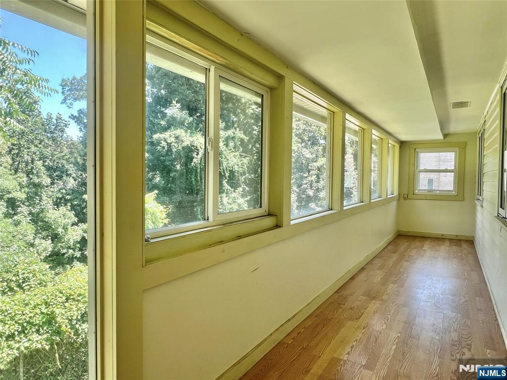 2240 Jones Road Fort Lee, NJ 07024 - Photo 22 of 25